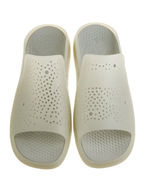 Burberry Rubber Slides