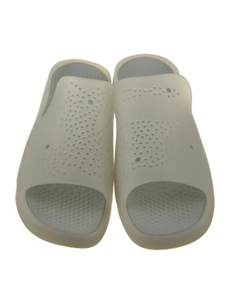 Burberry Rubber Slides