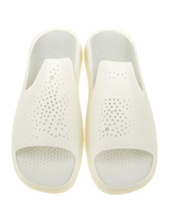 Burberry Rubber Slides