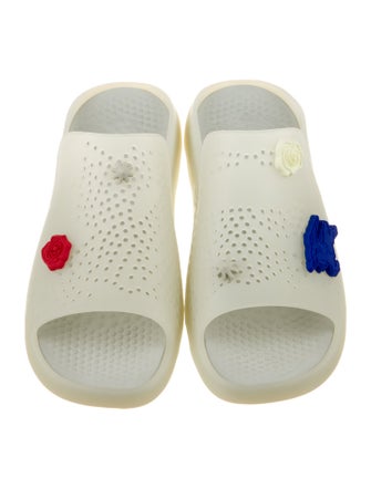 Burberry Rubber Slides