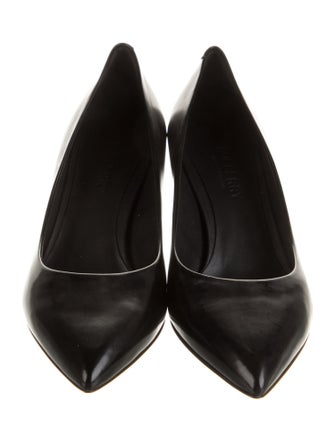 Burberry Leather Pumps