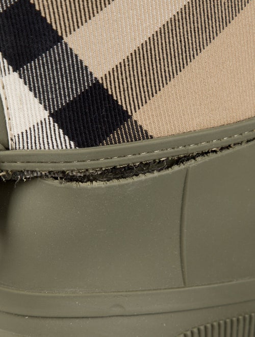 Burberry Nova Check Pattern Rubber Rain Boots