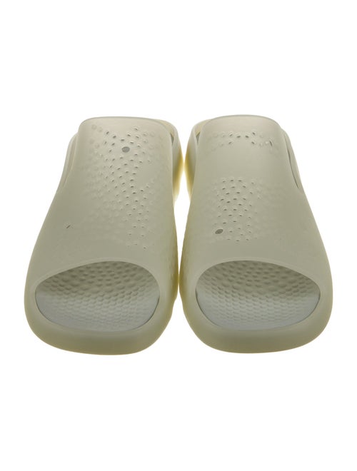 Burberry Rubber Slides