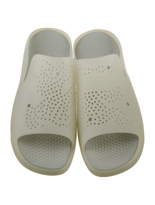 Burberry Rubber Slides