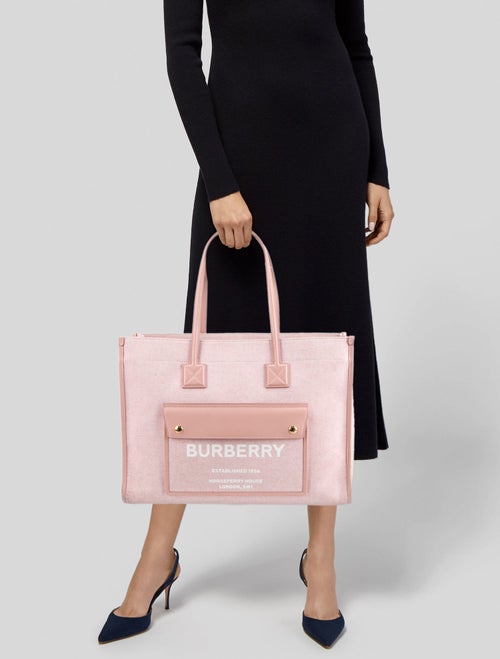 Burberry Leather Tote Medium