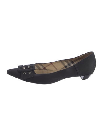 Burberry Nova Check Pattern Leather Pumps