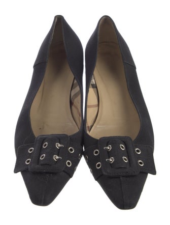 Burberry Nova Check Pattern Leather Pumps