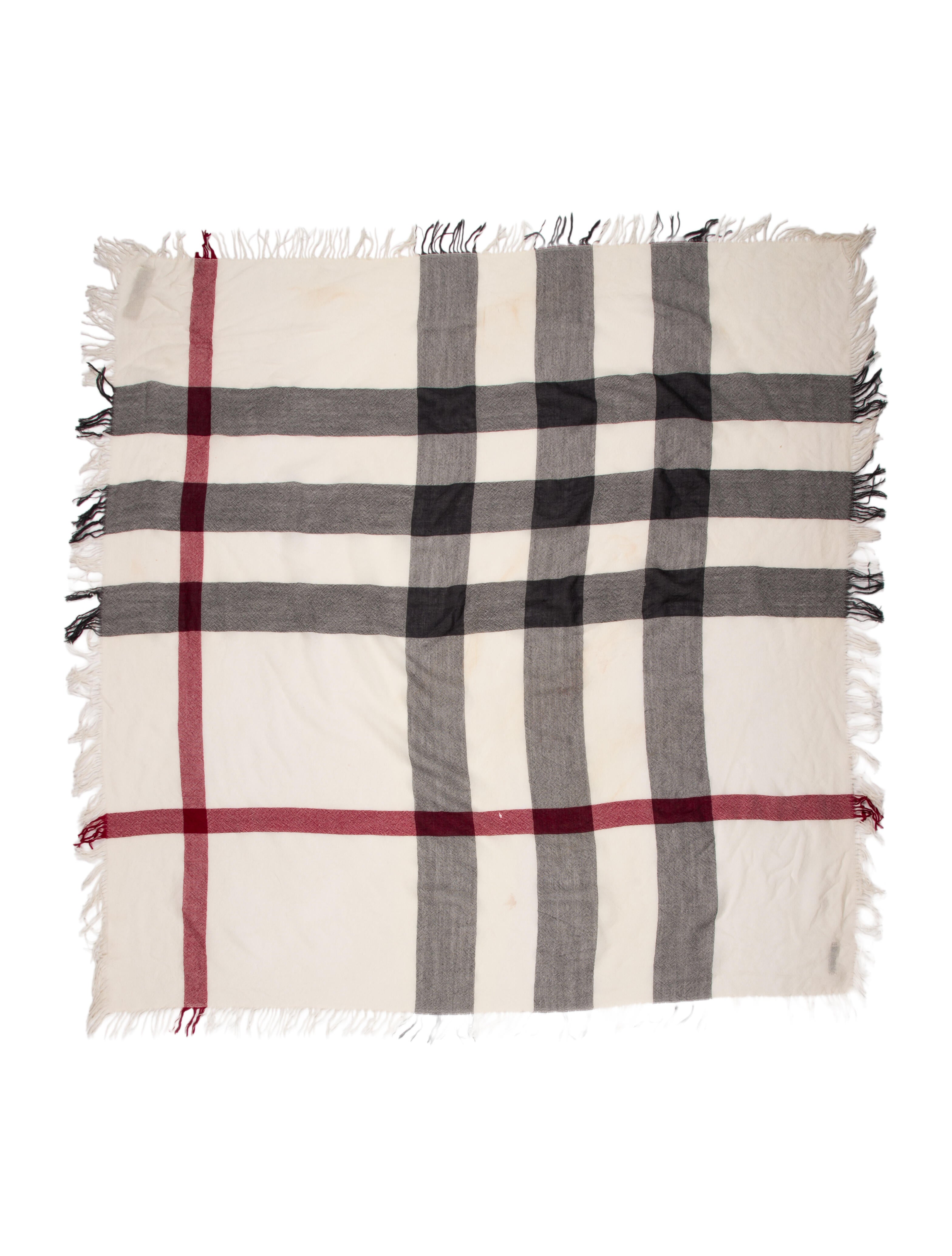 Burberry Merino Wool House Check Pattern Scarf