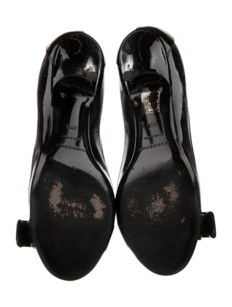 Burberry House Check Pattern Patent Leather Pumps