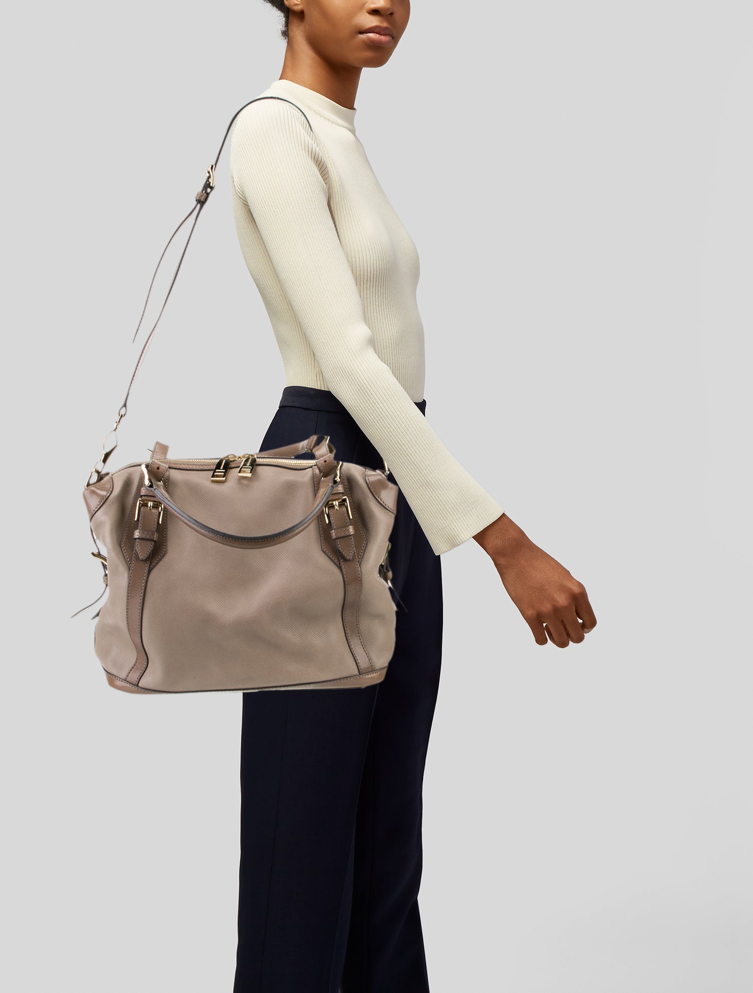 Burberry Leather Ellers Medium