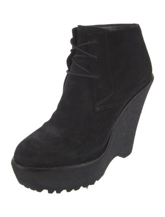 Burberry Suede Leather Trim Embellishment Pumps