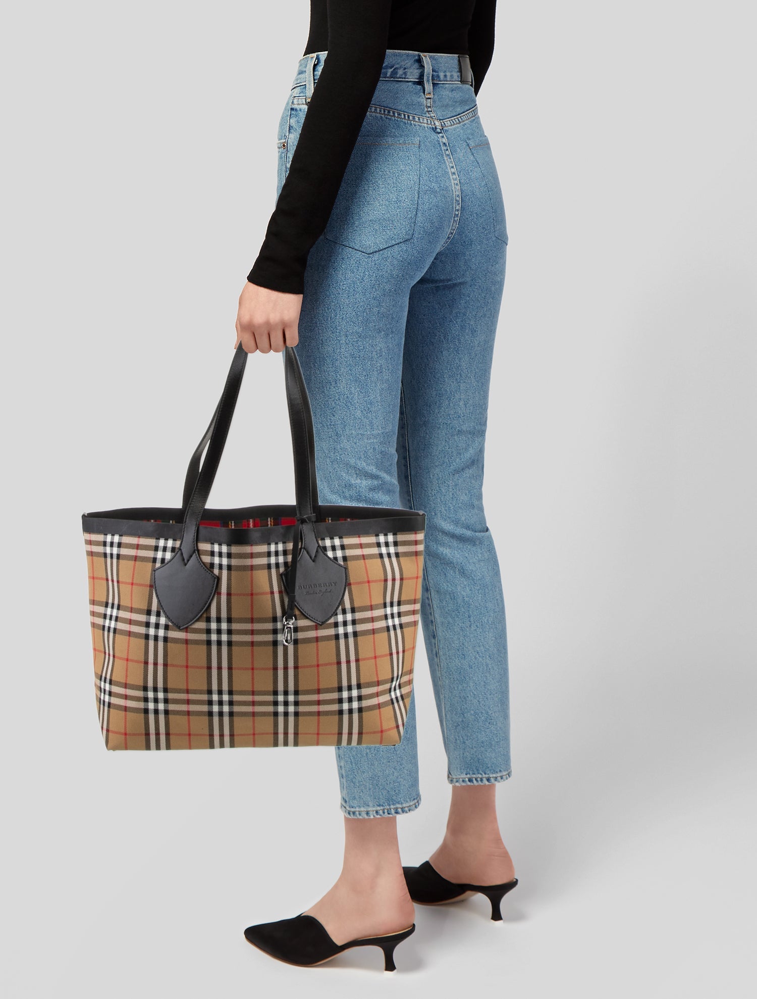Burberry Vintage Check Reversible