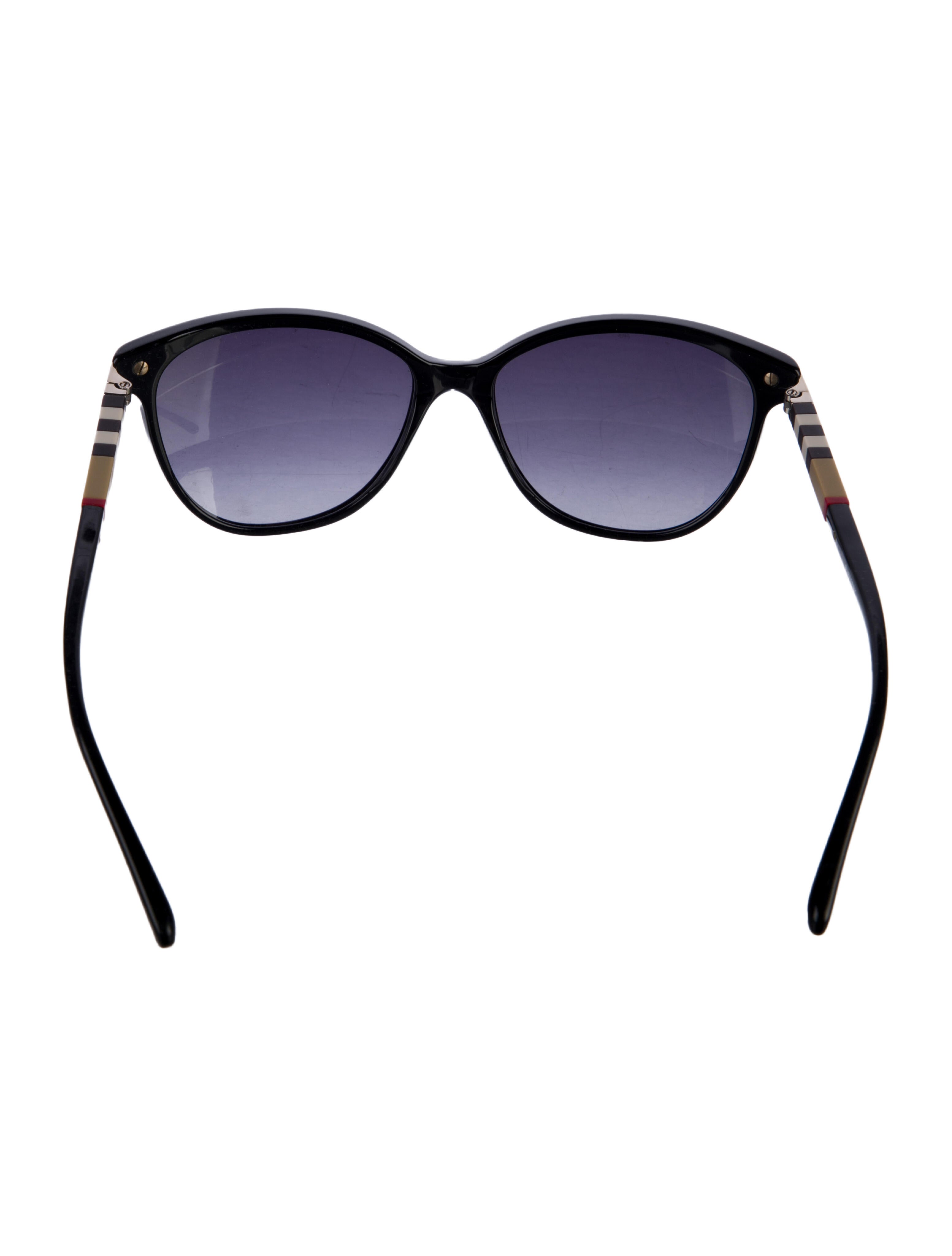 Burberry House Check Pattern Wayfarer Sunglasses