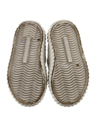 Burberry Velcro closure toddler Shoes
