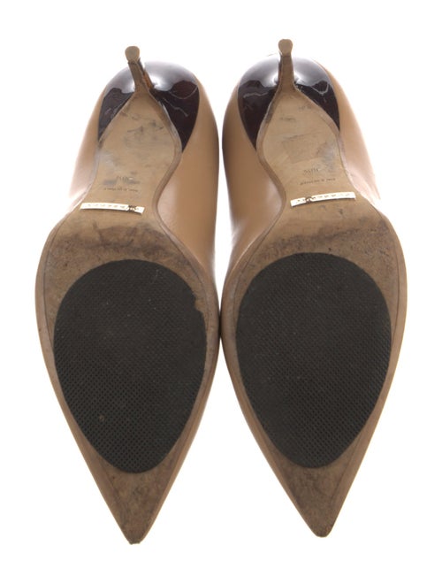 Burberry Leather Pumps
