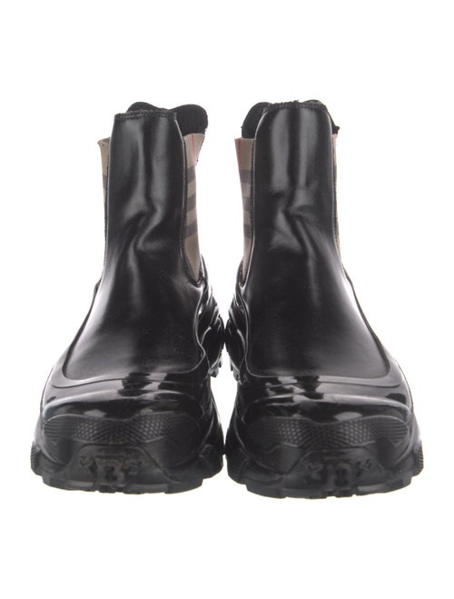 Burberry Nova Check Pattern Chelsea Boots