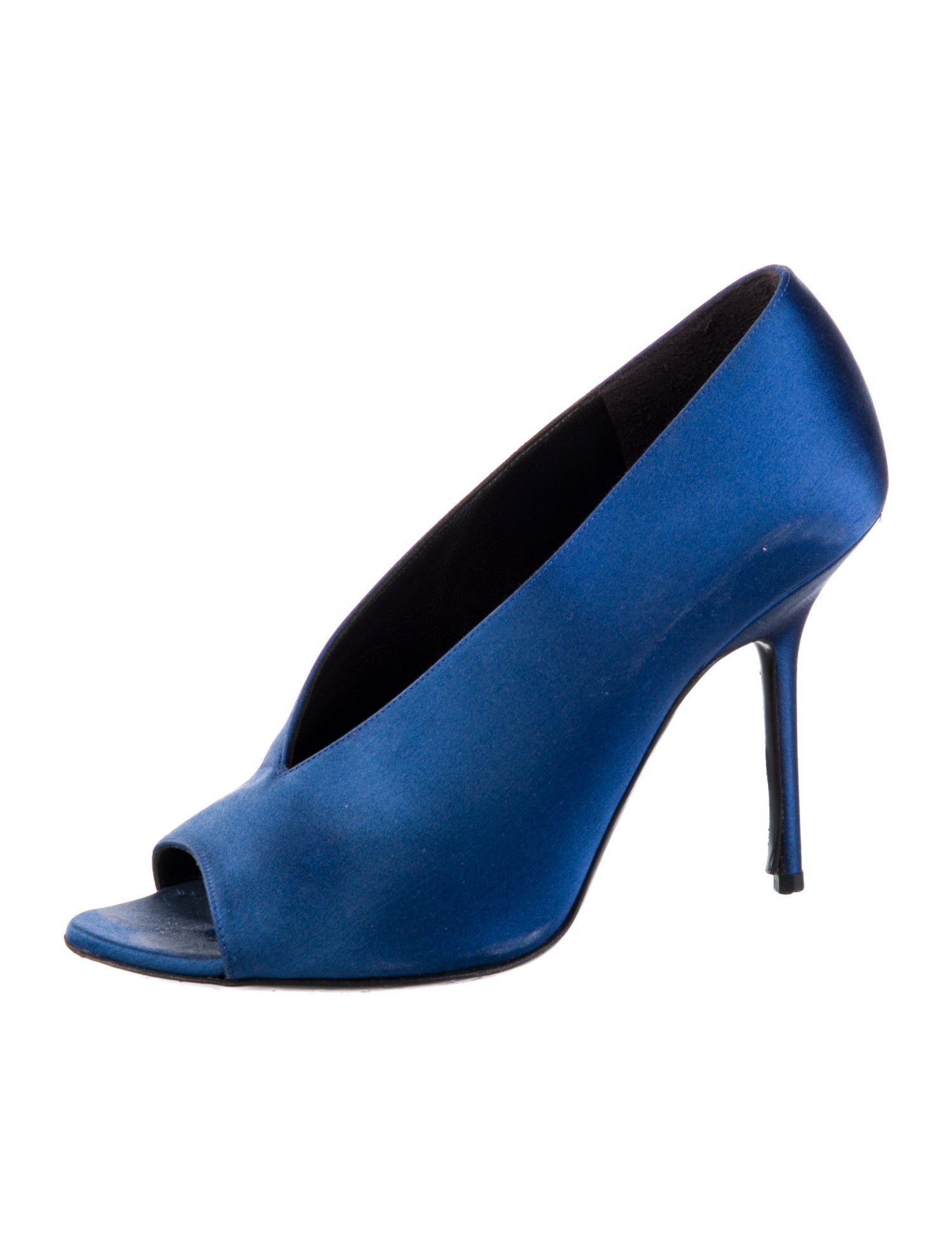 Burberry Satin Pumps