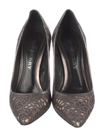 Burberry Super Nova Check Pattern Leather Pumps