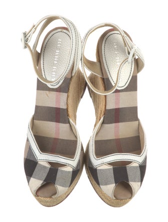 Burberry House Check Pattern Leather Trim Embellishment Slingback Pumps