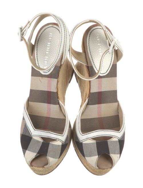 Burberry House Check Pattern Leather Trim Embellishment Slingback Pumps