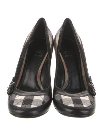 Burberry House Check Pattern Leather Pumps