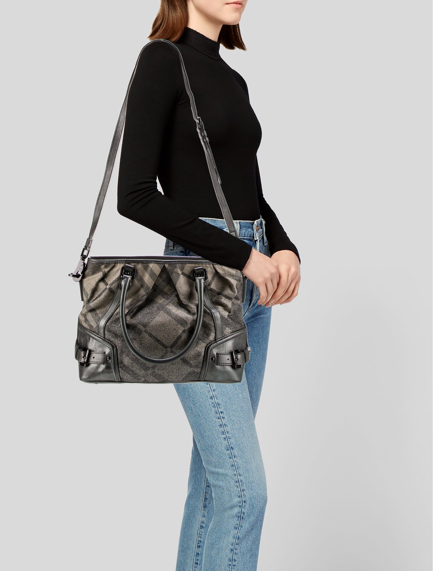 Burberry Beat Check Shoulder Bag