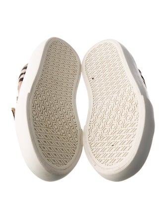 Burberry Check Low Top Shoes