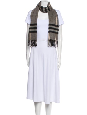 Burberry Cashmere House Check Pattern Scarf