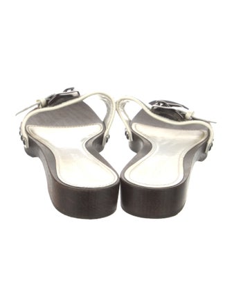 Burberry Nova Check Pattern Patent Leather Slides