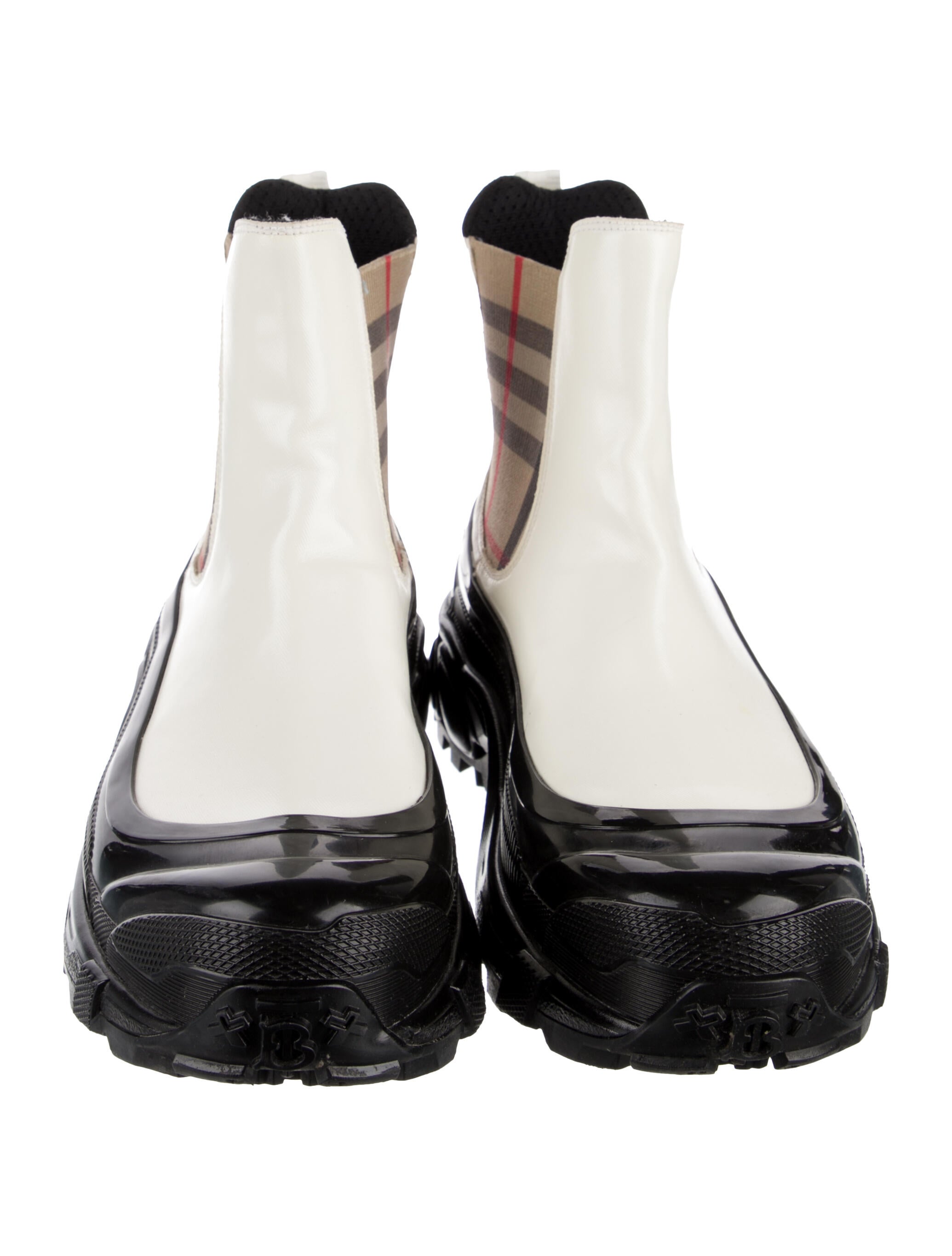 Burberry Nova Check Pattern Leather Chelsea Boots