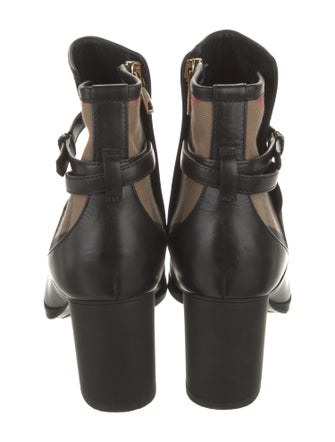 Burberry Pryle House Check Pattern Boots