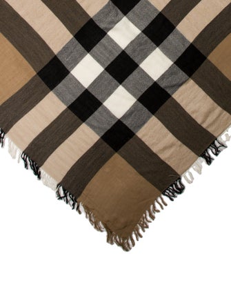Burberry Cashmere House Check Pattern Scarf