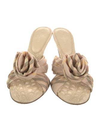 Burberry Nova Check Pattern Slides