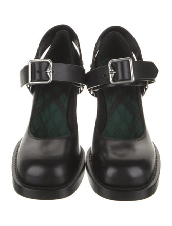 Burberry Leather Pumps