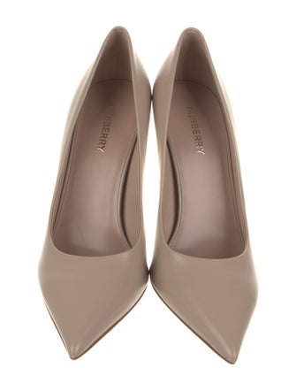 Burberry Leather Pumps