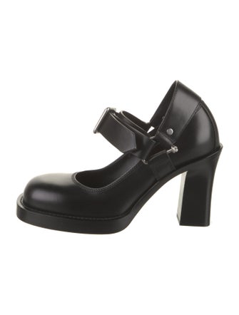 Burberry Leather Pumps