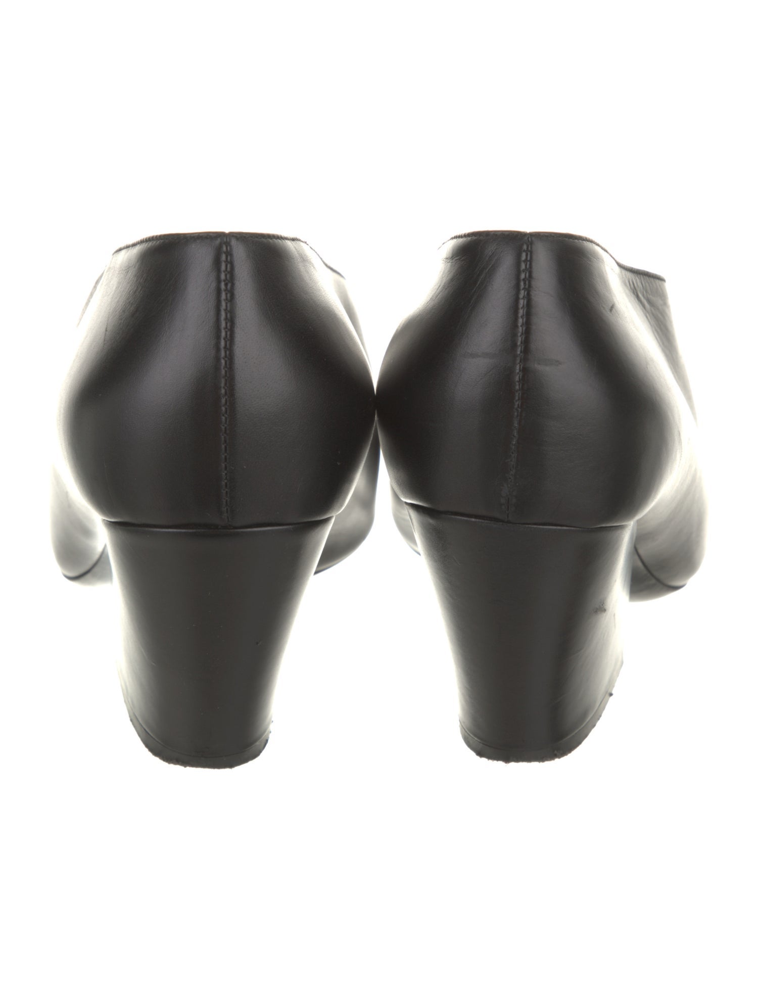 Burberry Leather Pumps