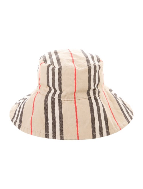 Burberry Bucket Hat Size M
