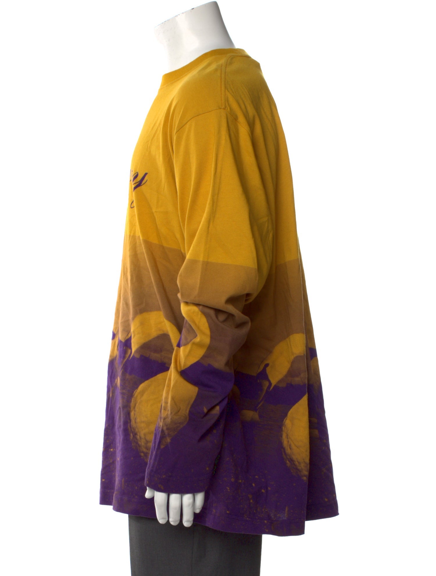 Burberry Graphic Print Crew Neck T-Shirt w/ Tags