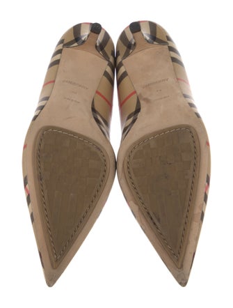 Burberry House Check Pattern Leather Pumps