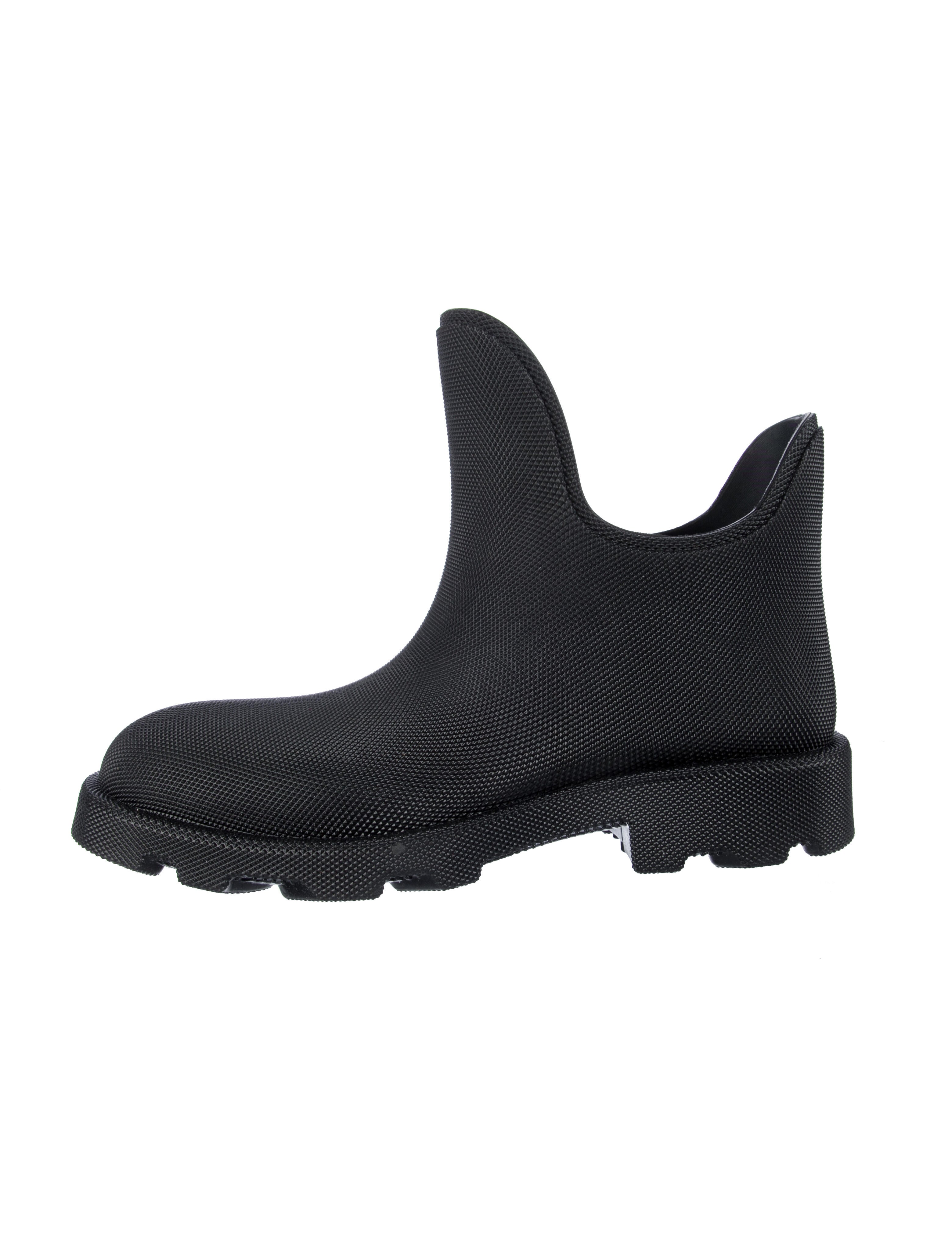 Burberry Rubber Rain Boots w/ Tags