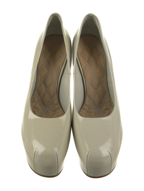 Burberry Leather Pumps