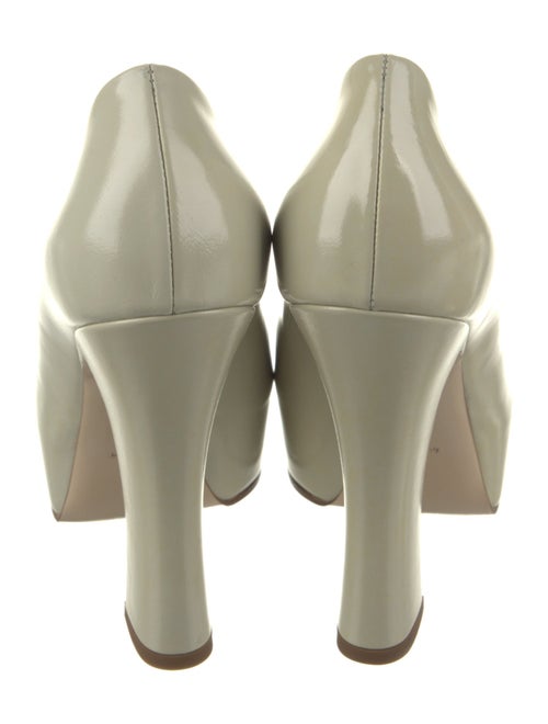 Burberry Leather Pumps