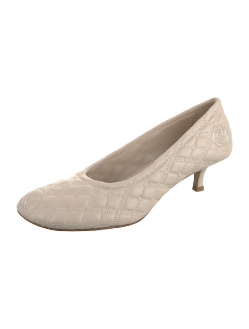 Burberry Leather Pumps