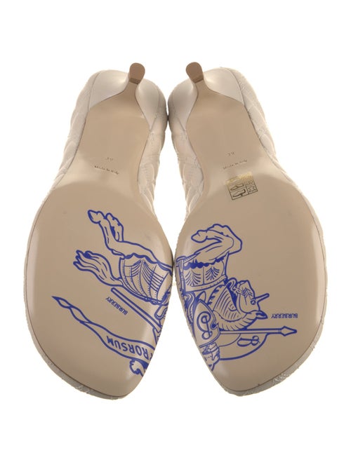 Burberry Leather Pumps