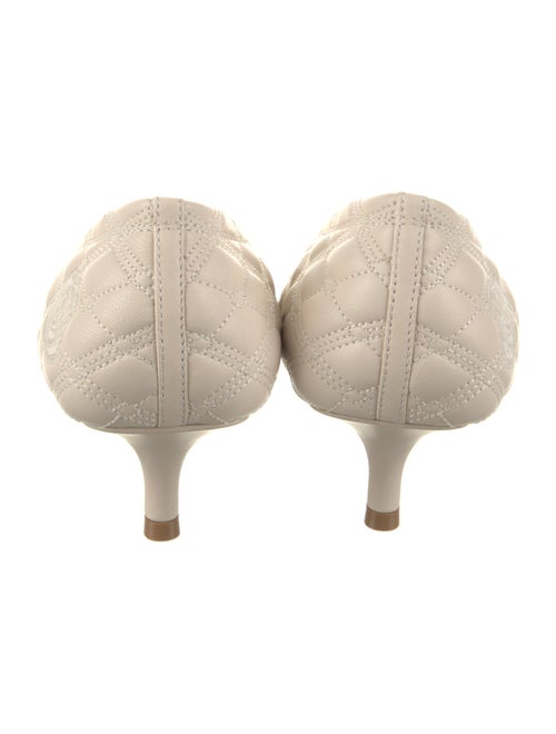 Burberry Leather Pumps