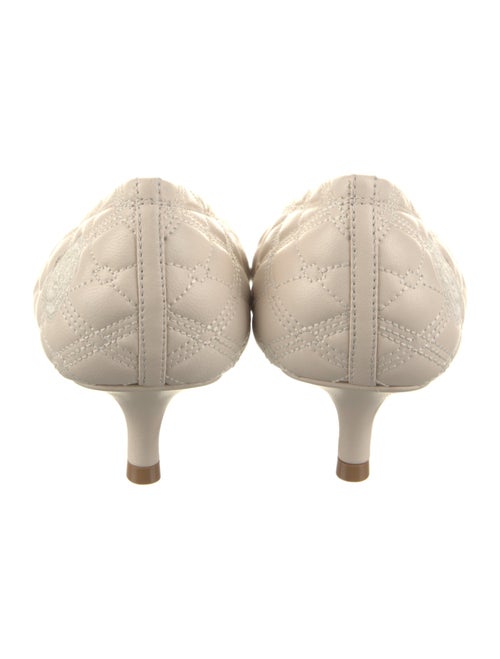 Burberry Leather Pumps