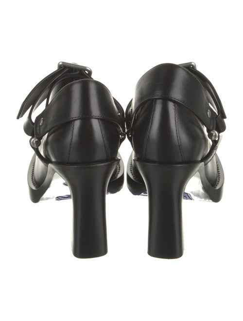 Burberry Leather Pumps