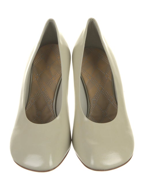 Burberry Leather Pumps