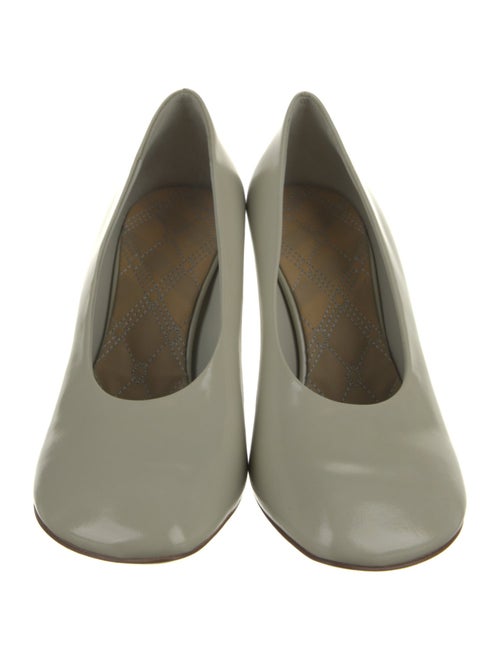 Burberry Leather Pumps